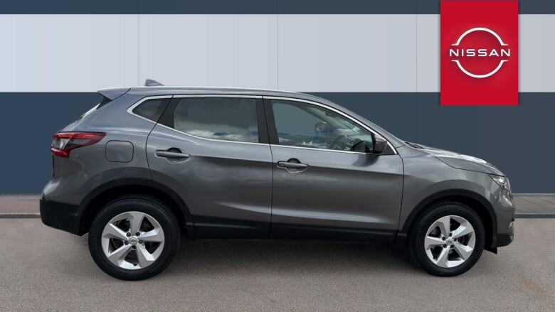 Nissan Qashqai 1.3 DiG-T 160 Acenta Premium 5dr Petrol Hatchback
